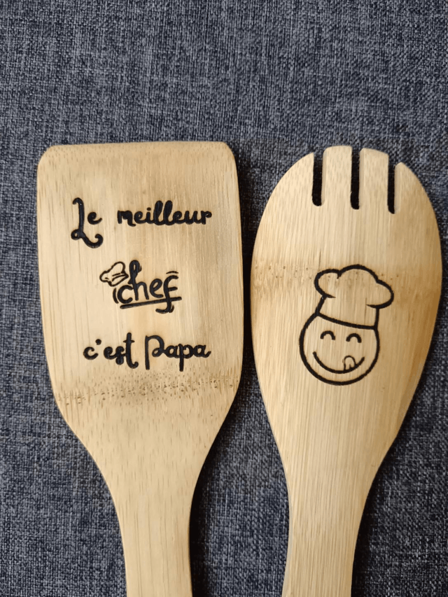 Lot de 4 cuillères en bois special "Fête des Pères "