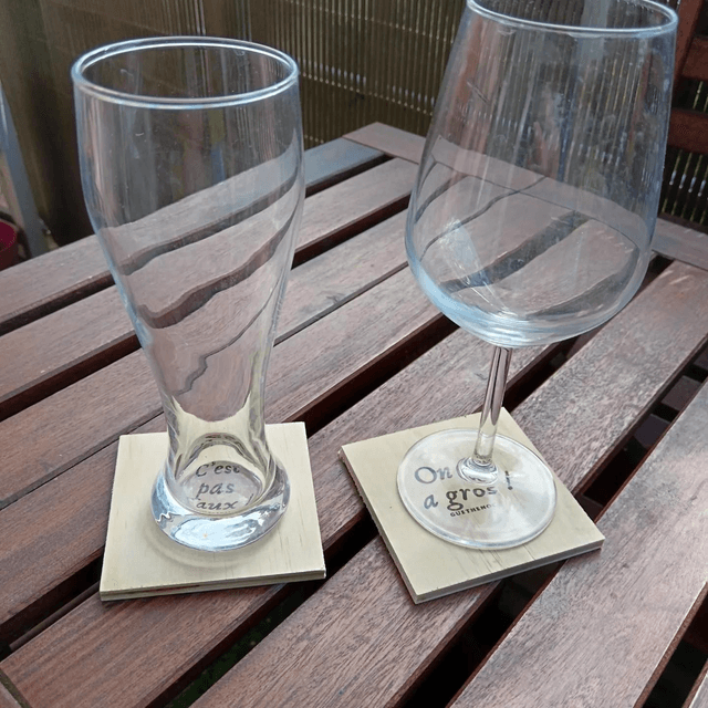 Dessous de verre et support 