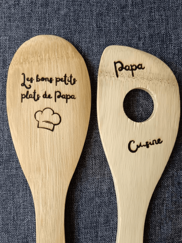 Lot de 4 cuillères en bois special "Fête des Pères "